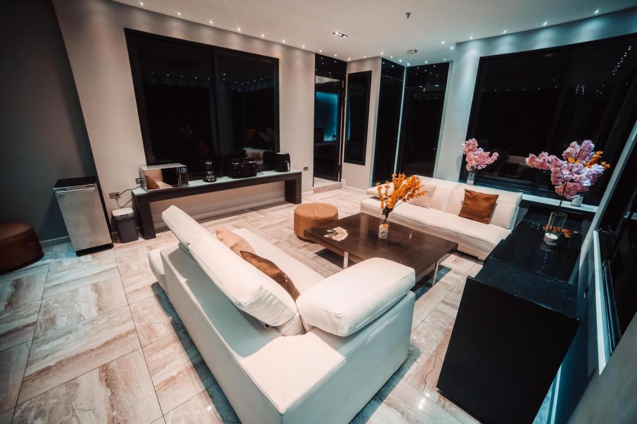 1Million Luxury Suites Медельїн Екстер'єр фото