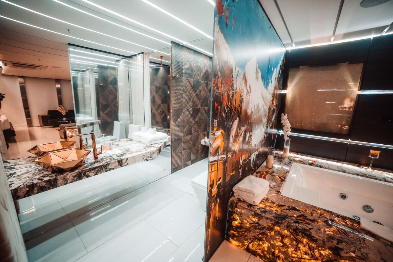 1Million Luxury Suites Медельїн Екстер'єр фото