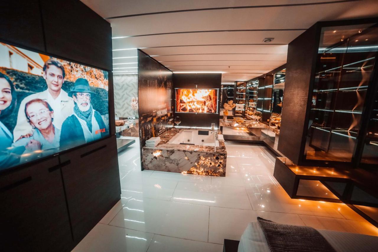 1Million Luxury Suites Медельїн Екстер'єр фото