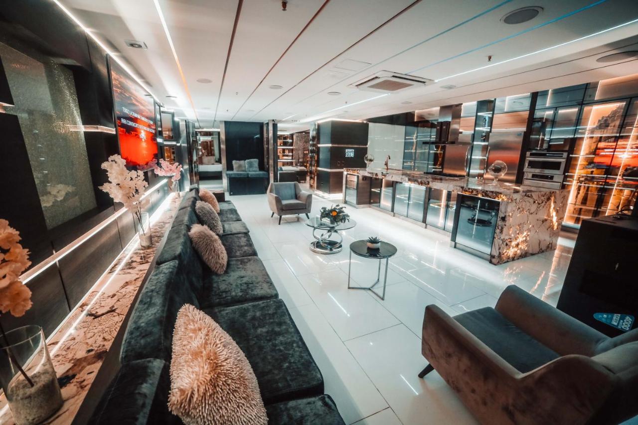 1Million Luxury Suites Медельїн Екстер'єр фото