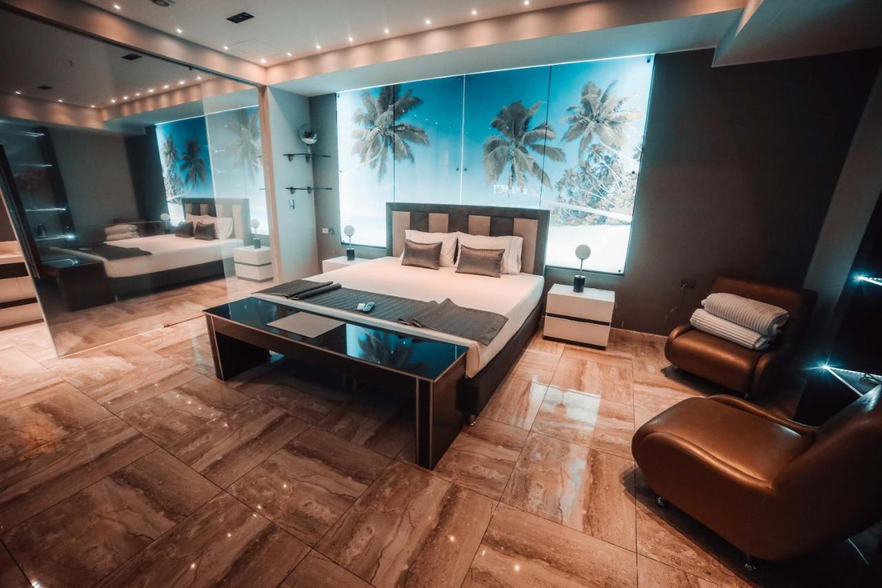 1Million Luxury Suites Медельїн Екстер'єр фото