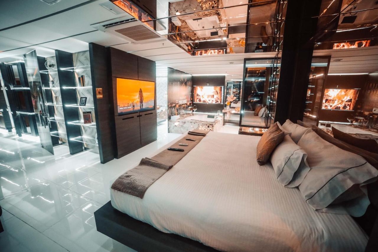 1Million Luxury Suites Медельїн Екстер'єр фото