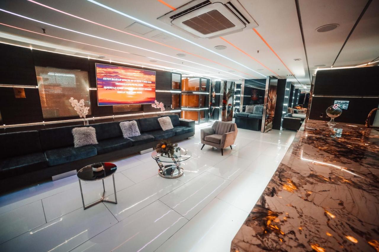 1Million Luxury Suites Медельїн Екстер'єр фото